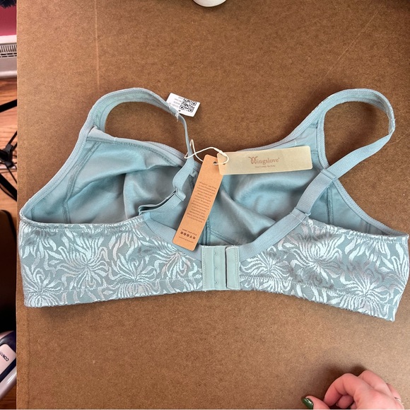 Wingslove Full Coverage Minimizer Wirefree Bra, size 44B NWT - Picture 8 of 8